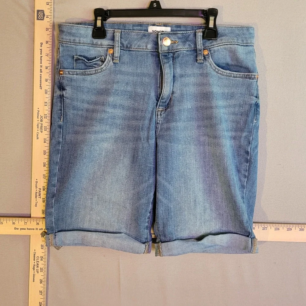 Sonoma Goods For Life Women Blue Denim Bermuda Shorts Cuffed Size 10 Medium Wash